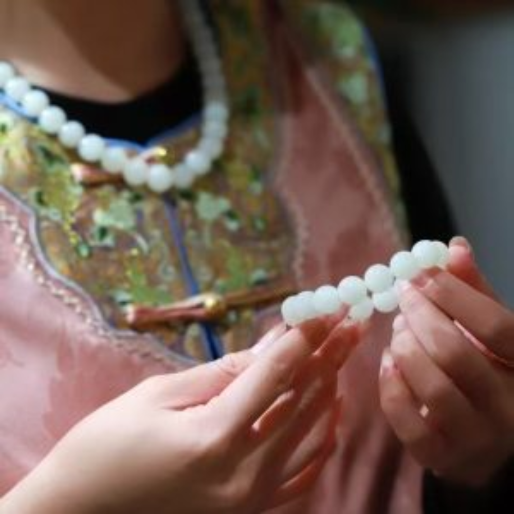 12mm White Nephrite Bead Necklace & Bracelet Set view 7