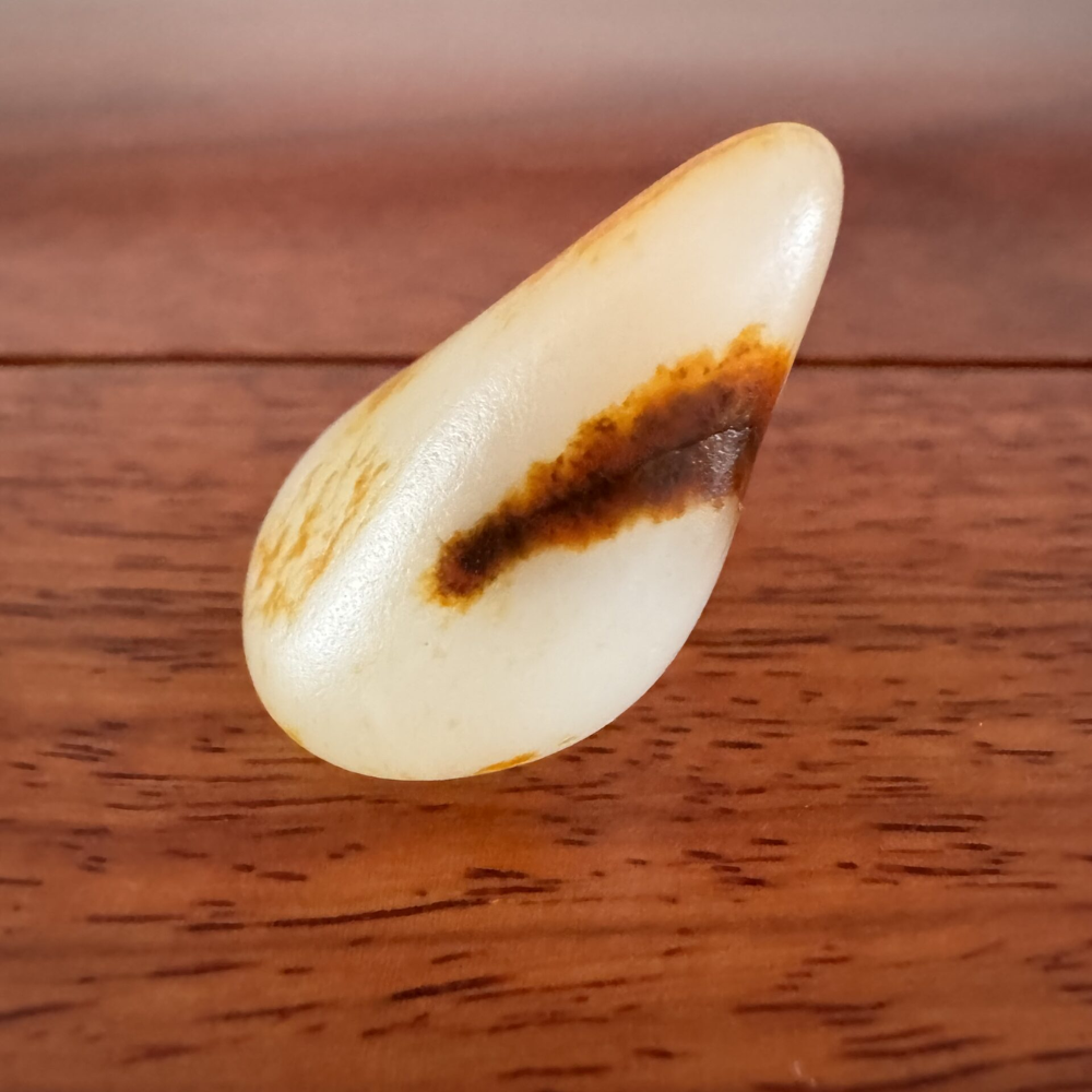 White Lonely Stone with Red Color Skin – 17.83g view 2