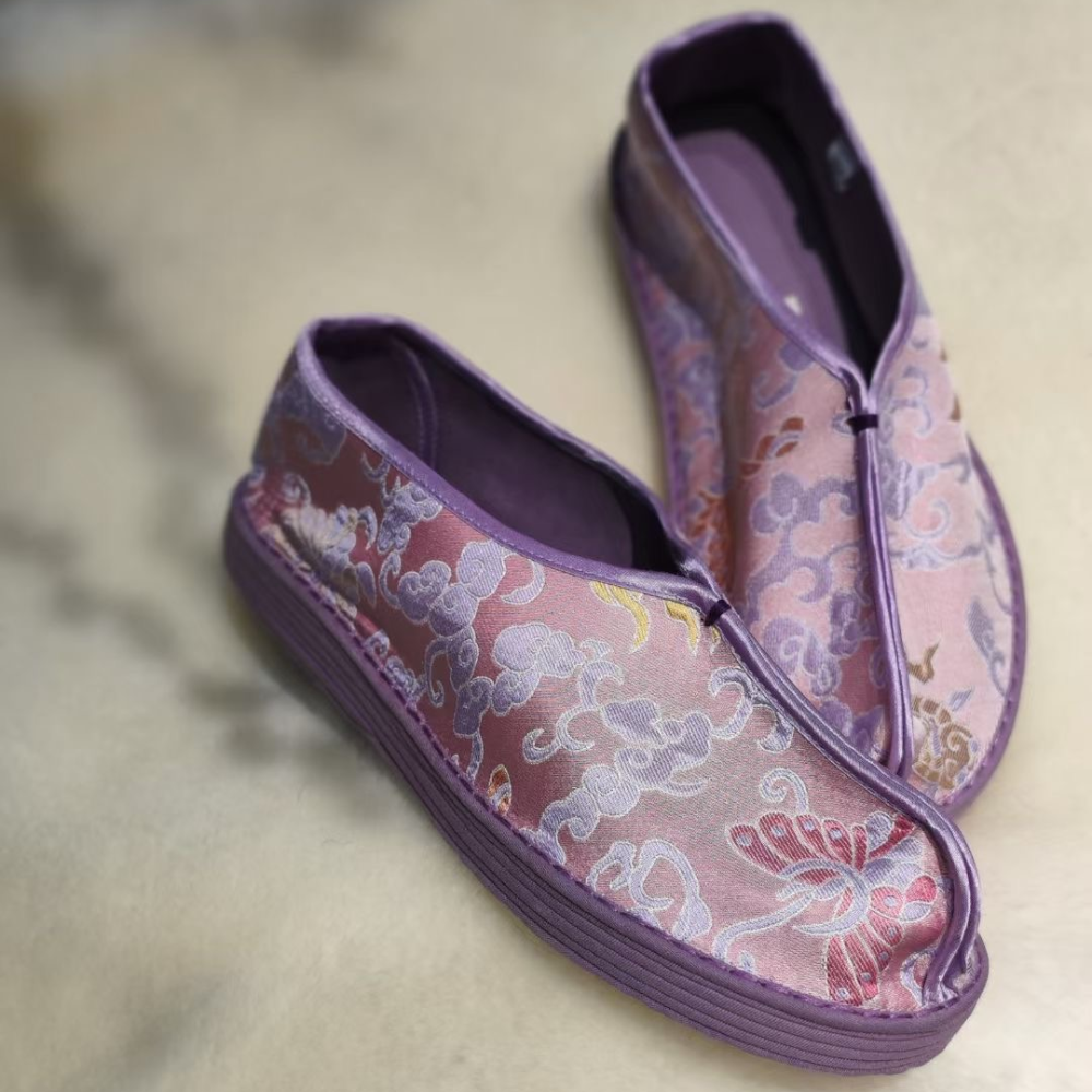 “Imperial Brocade” Thousand-Layer Sole Silk Shoes view 2