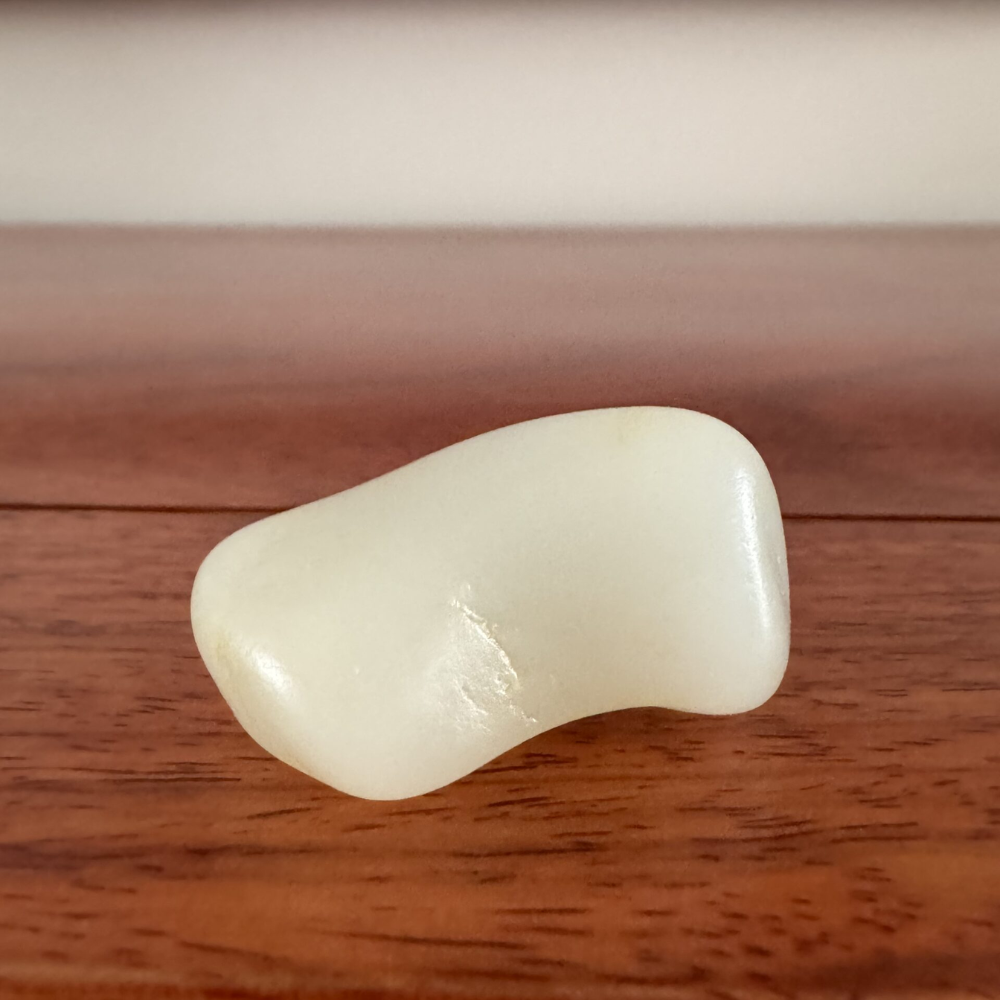 White Lonely Stone – 27g view 2