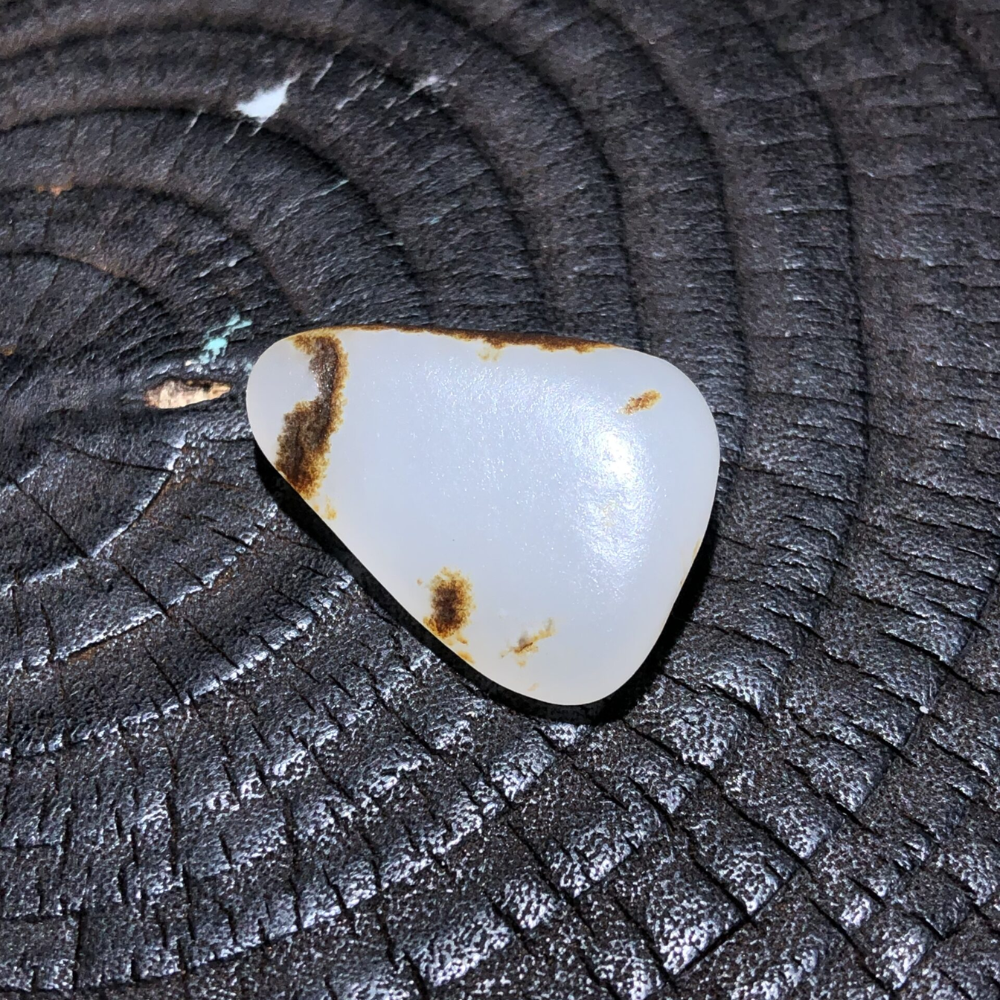 Lonely Stone with Black Color Skin – 5.4g view 3