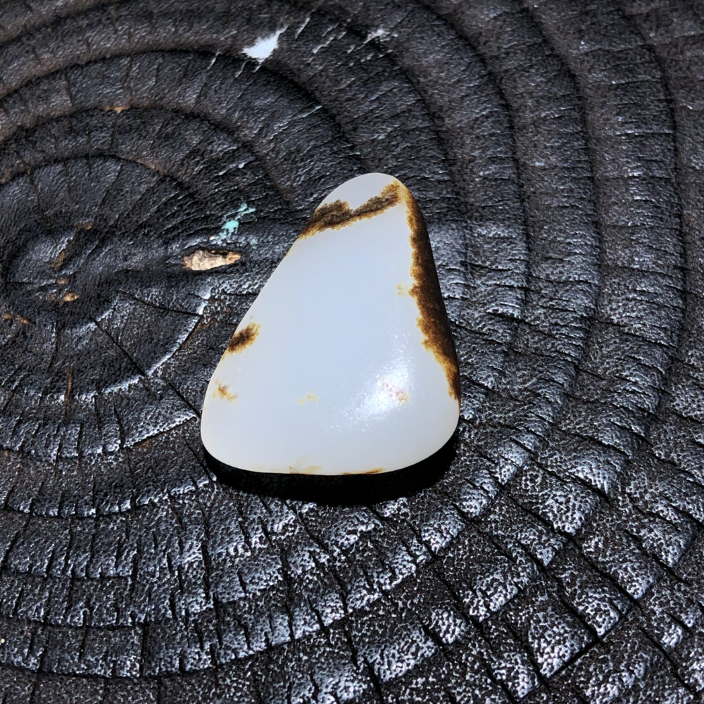 Lonely Stone with Black Color Skin – 5.4g view 4
