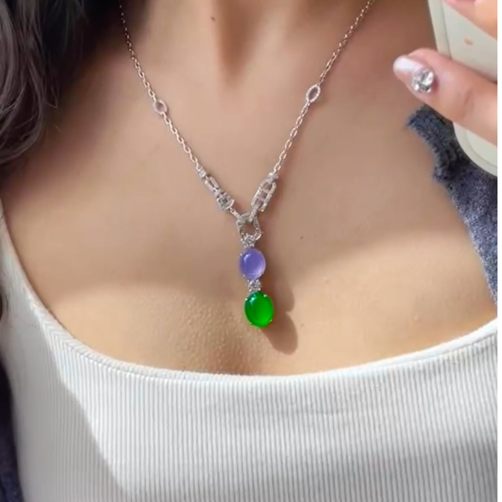 Jadeite Jade in UAE: Discover Luxury, Healing &amp; Style with Hermit Jade