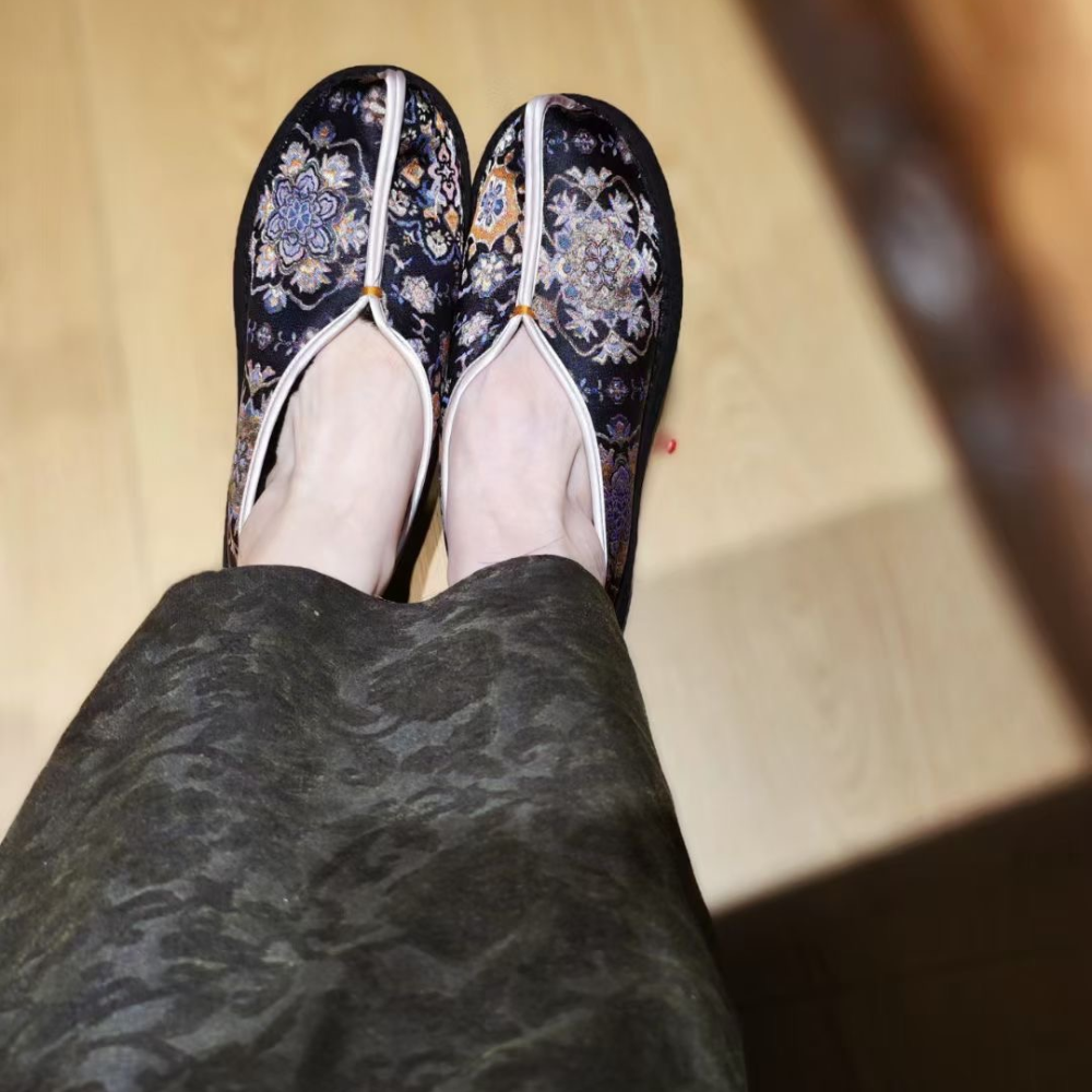 “Elysian Walkers” Thousand-Layer Sole Silk Shoes view 16