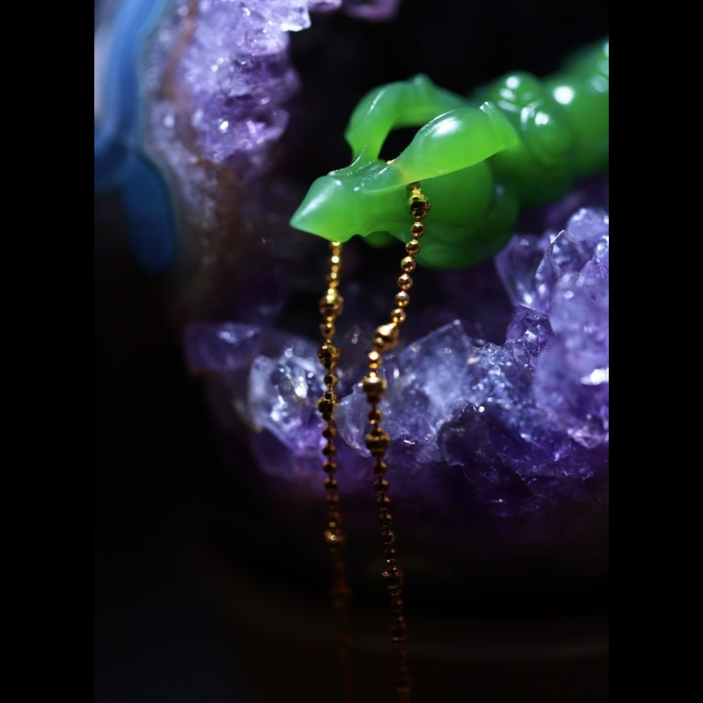 Handcrafted Green Nephrite Jade Vajra (金刚杵) view 6