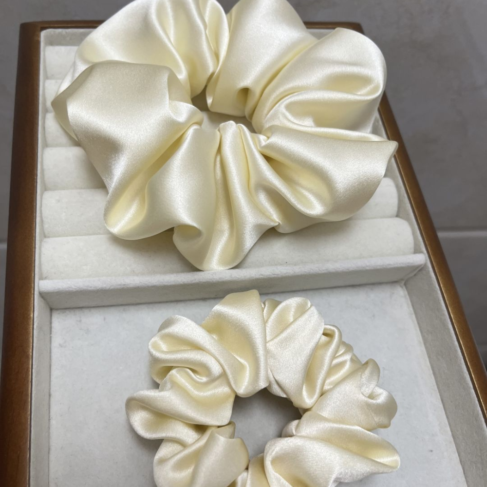 Healthy hair! Luxury Silk Hair Scrunchie Set – 6cm & 4cm view 7