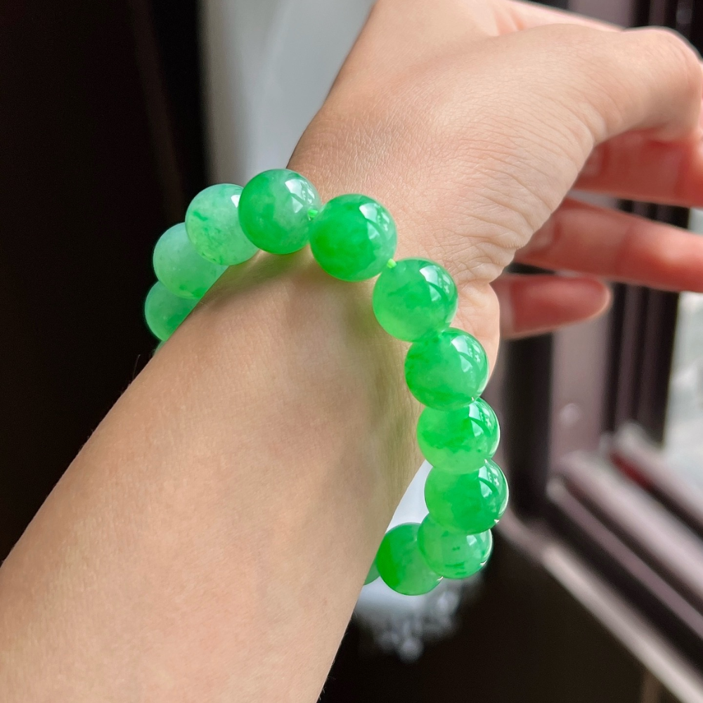 Icy Vibrant Green Round Bead Jadeite Bracelet view 3
