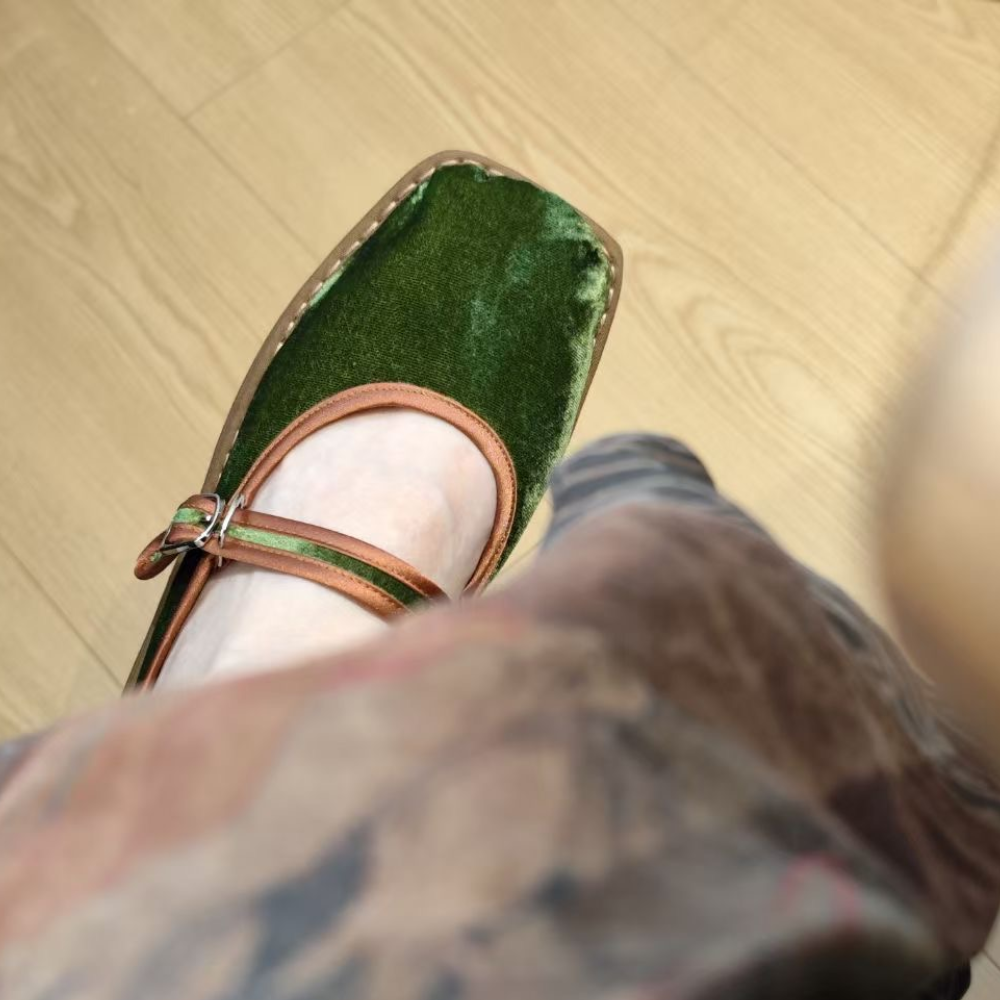 “Velvet Elegance” Thousand-Layer Sole Silk Shoes view 5