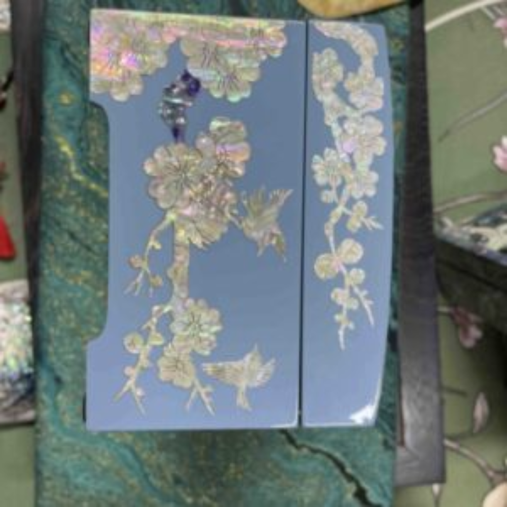 Handcrafted Shell Inlay Lacquer Jewelry Box view 3