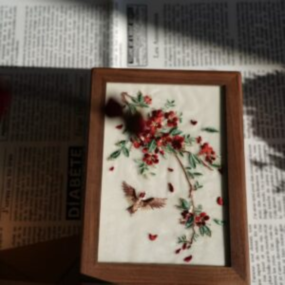Jewelry Box with Chinese Su Embroidery view 2