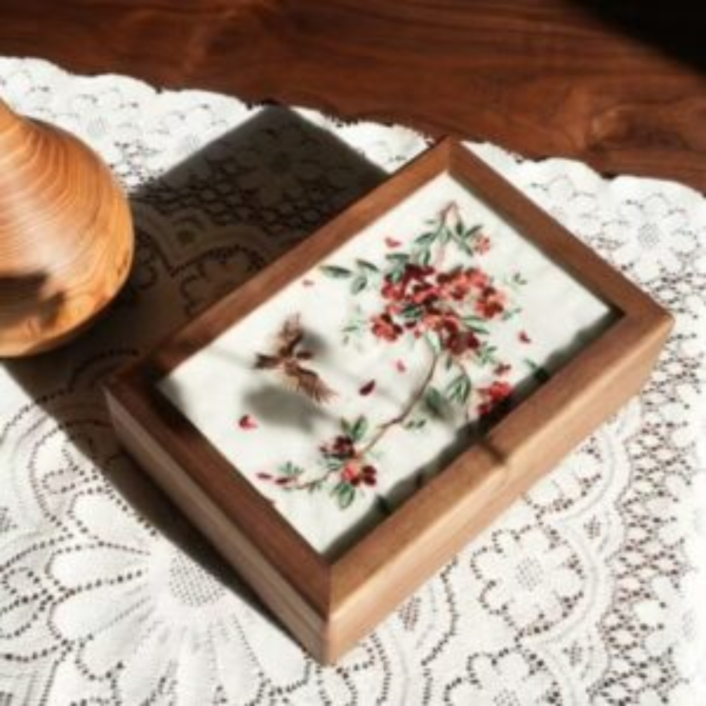 Jewelry Box with Chinese Su Embroidery view 5