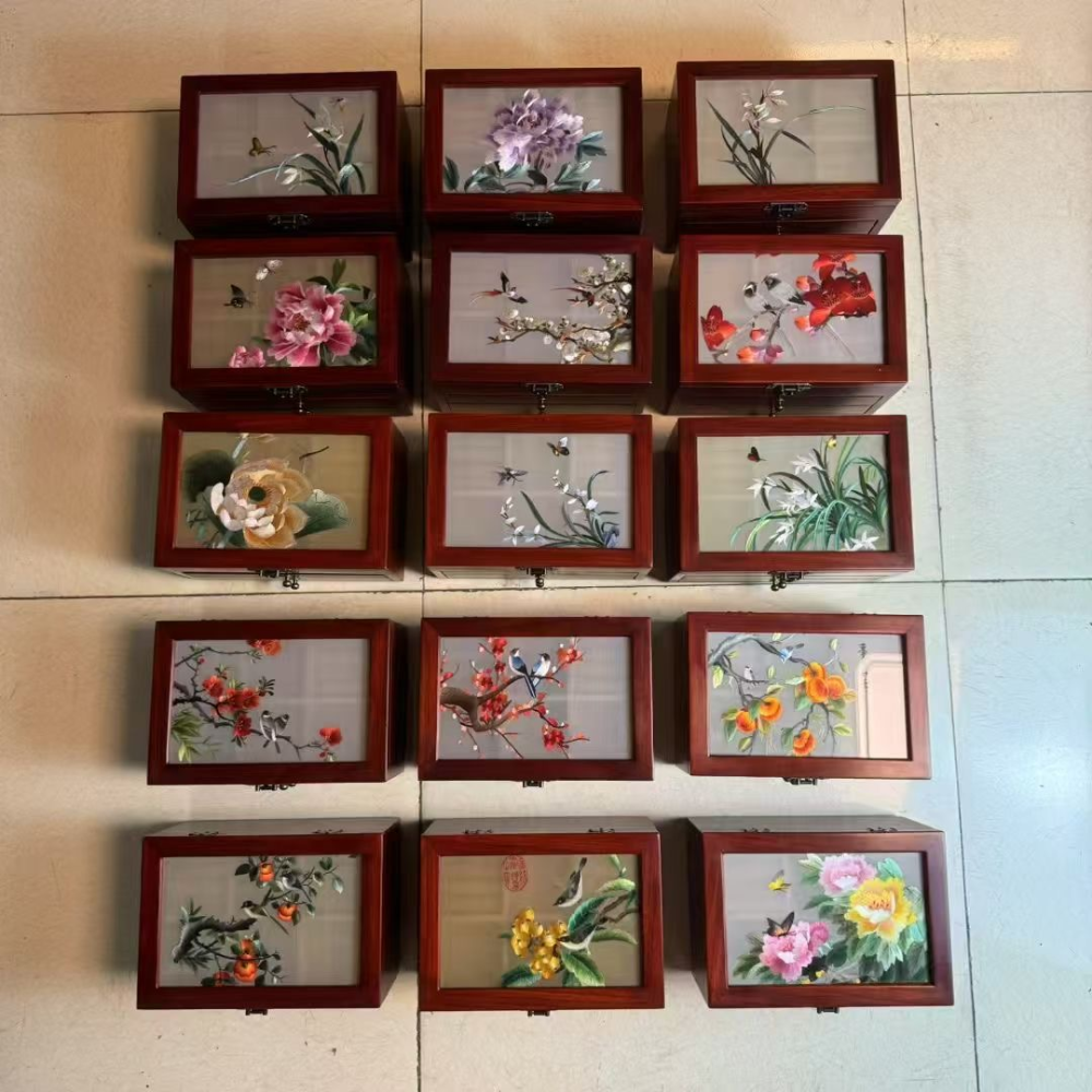 Silk Embroidered Huali Wood Jewelry Box view 7