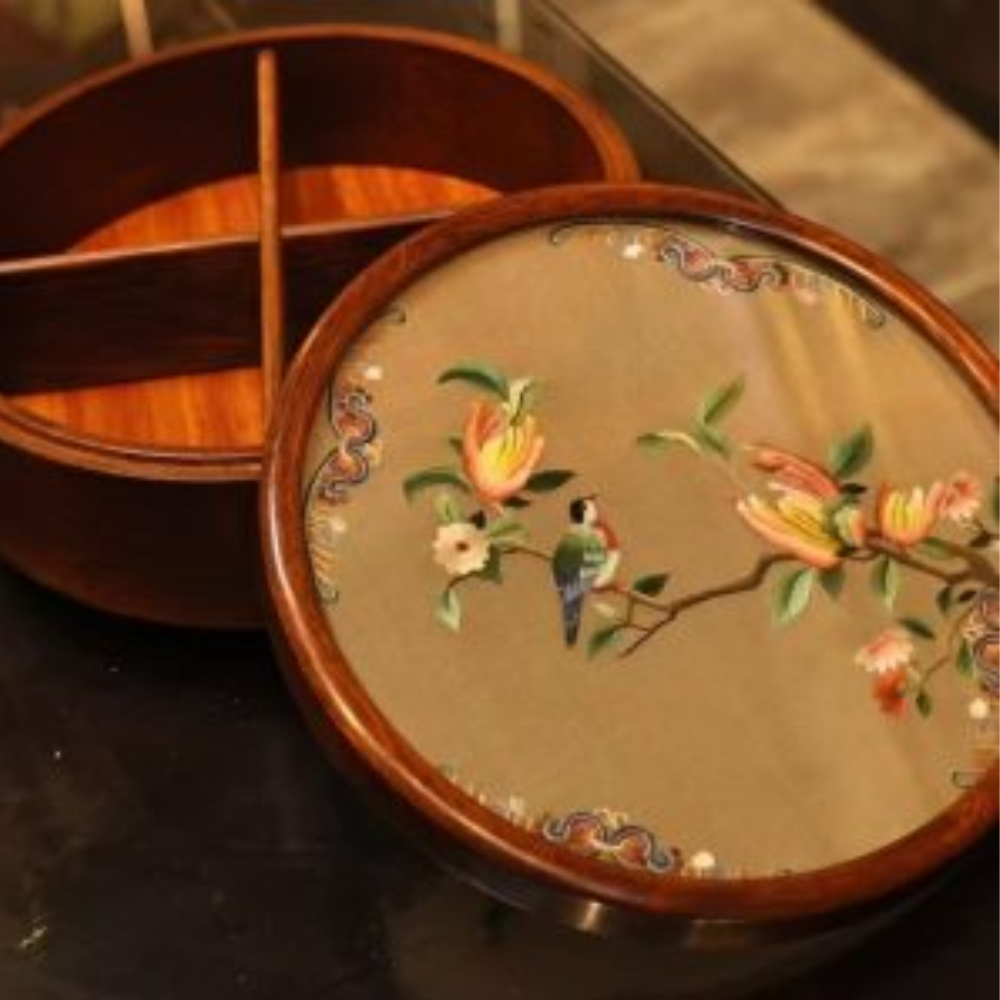 Silk Embroidered Round Huali Wood Box view 4
