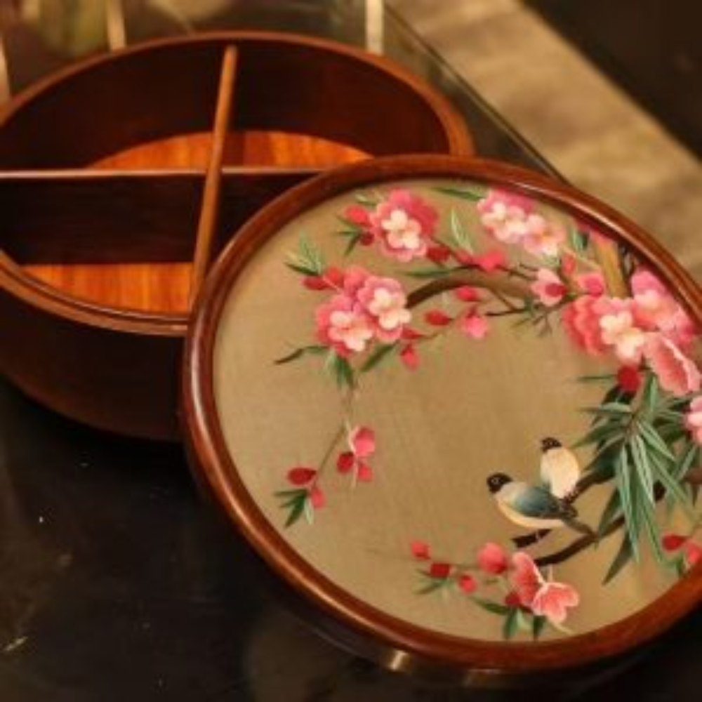 Silk Embroidered Round Huali Wood Box view 6