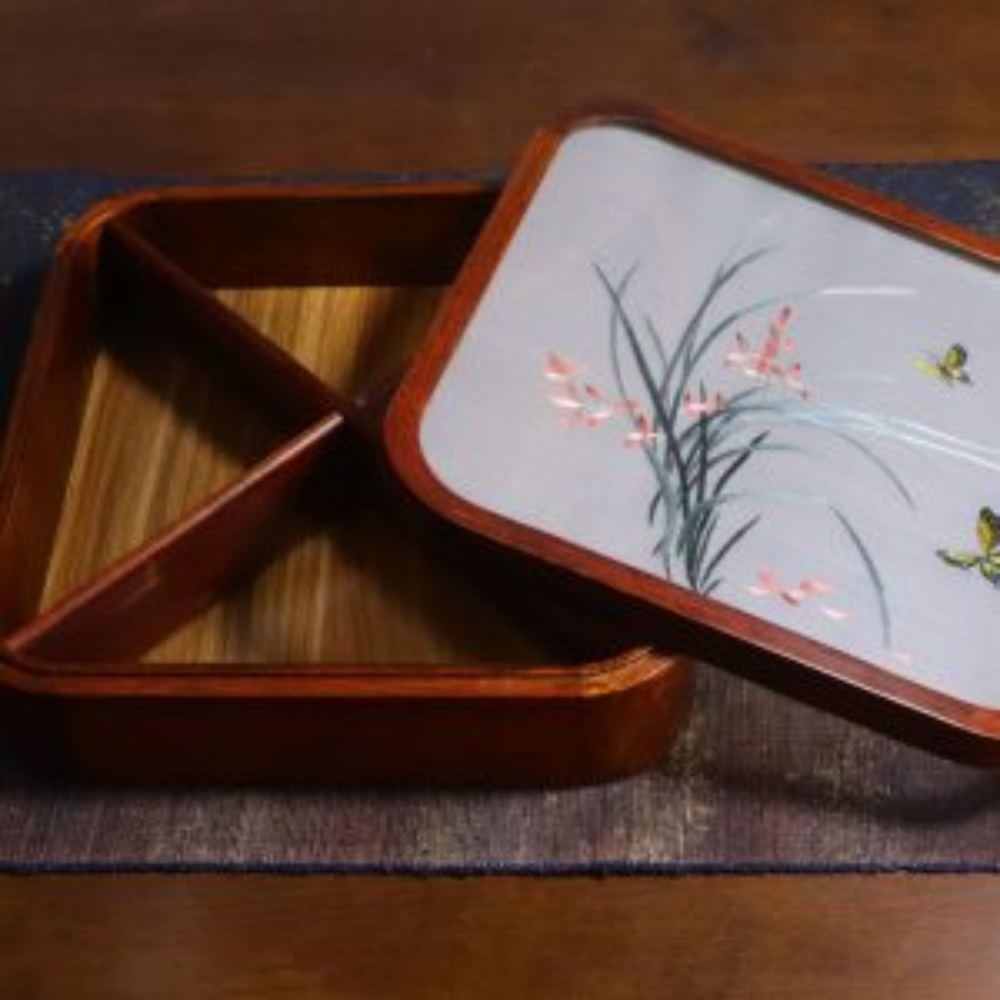 Silk Embroidered Square Huali Wood Box view 4