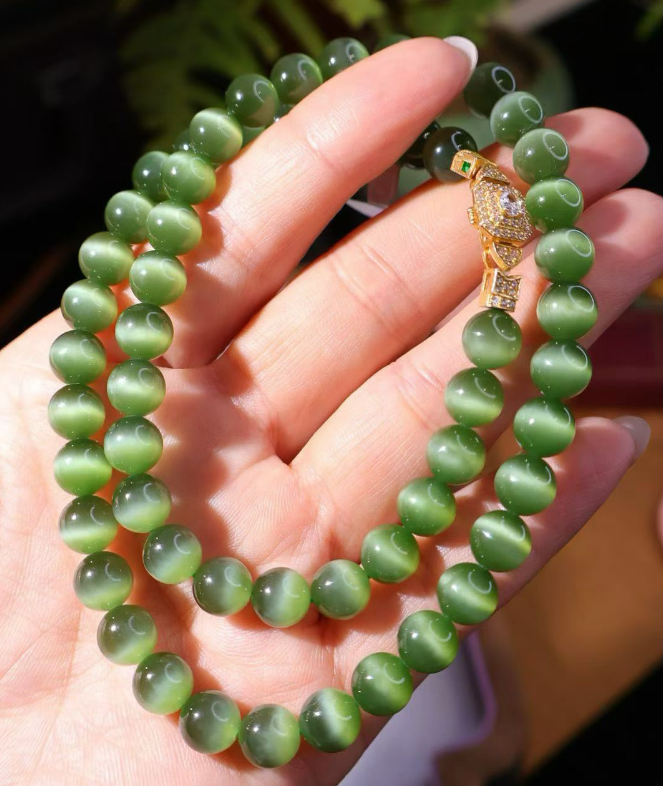 Green Cat's Eye Nephrite Jade Bead Necklace (10mm) view 3