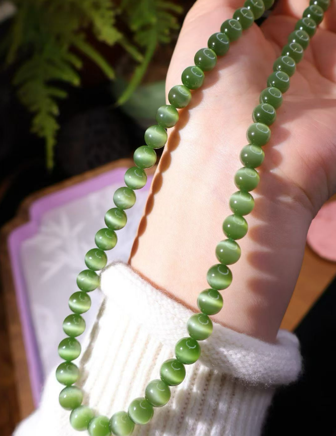 Green Cat's Eye Nephrite Jade Bead Necklace (10mm) view 4