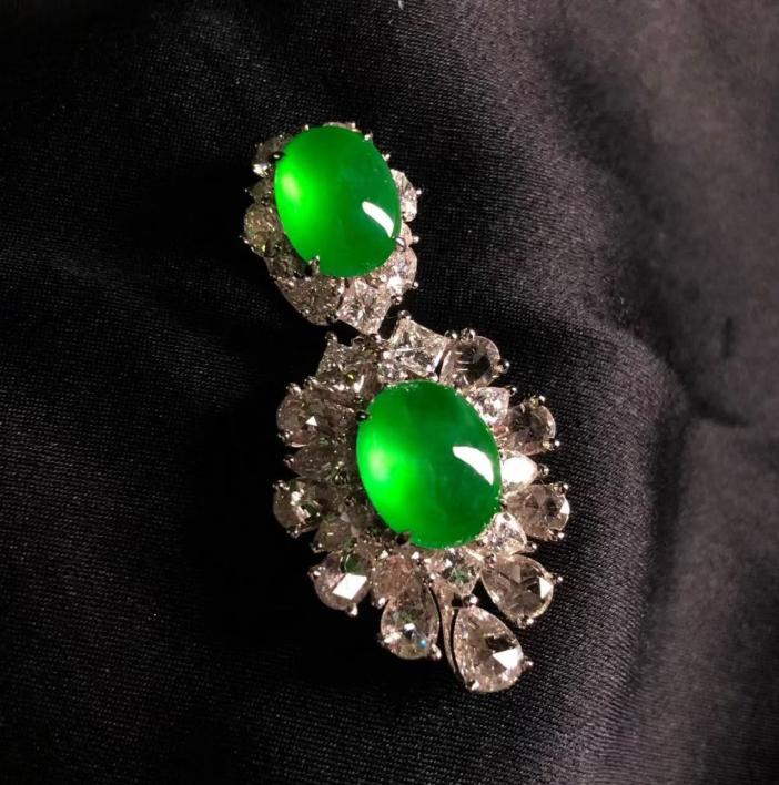 Green Long Shi Zhong (龙石种) Jadeite Jewelry Suite (Ring & Pendant) view 4