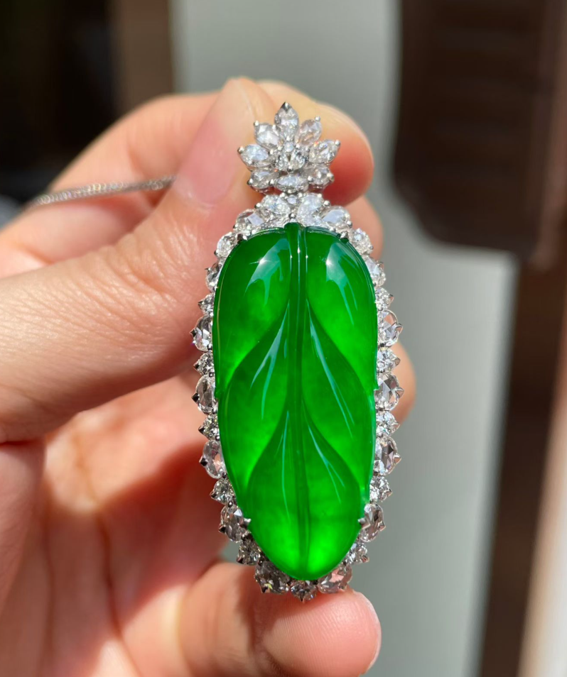 Glassy Imperial Green Jadeite Leaf Pendant (The Chinese Success Leaf) view 4