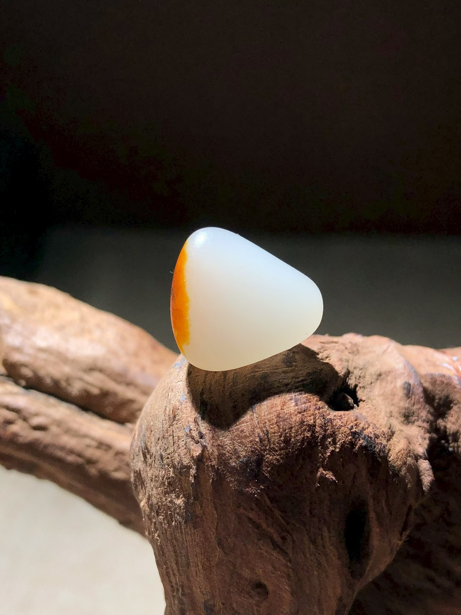 Collector's Lonely Stone – Concentrated Red Skin & Pure White (3.3g) view 2