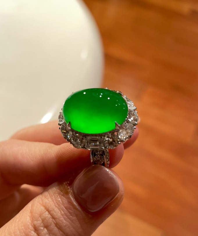 Auction-Grade Glassy Vivid Intense Green Jadeite Fat Cabochon Ring view 2