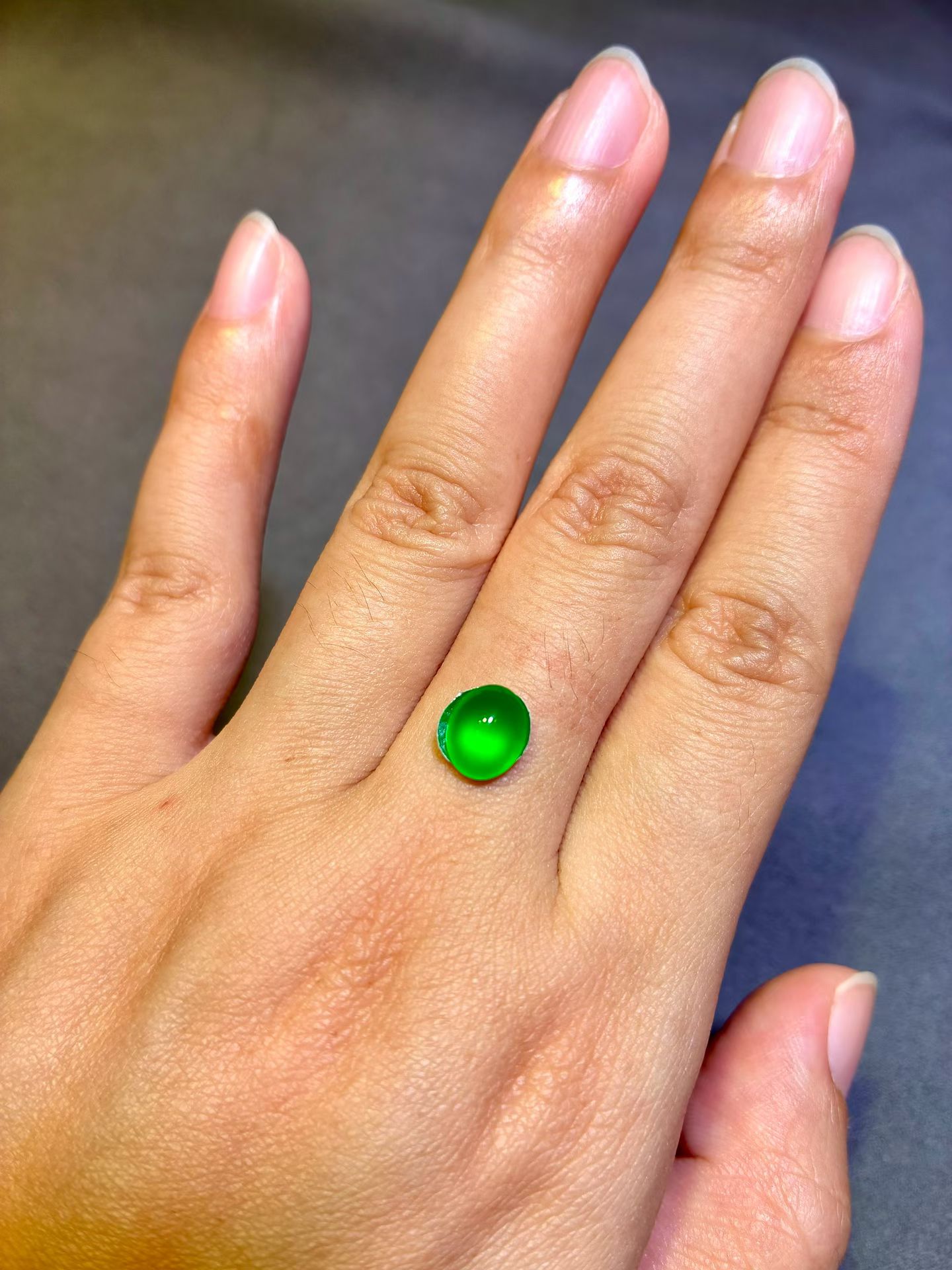 Long Shi Zhong Green Jadeite Cabochon view 1