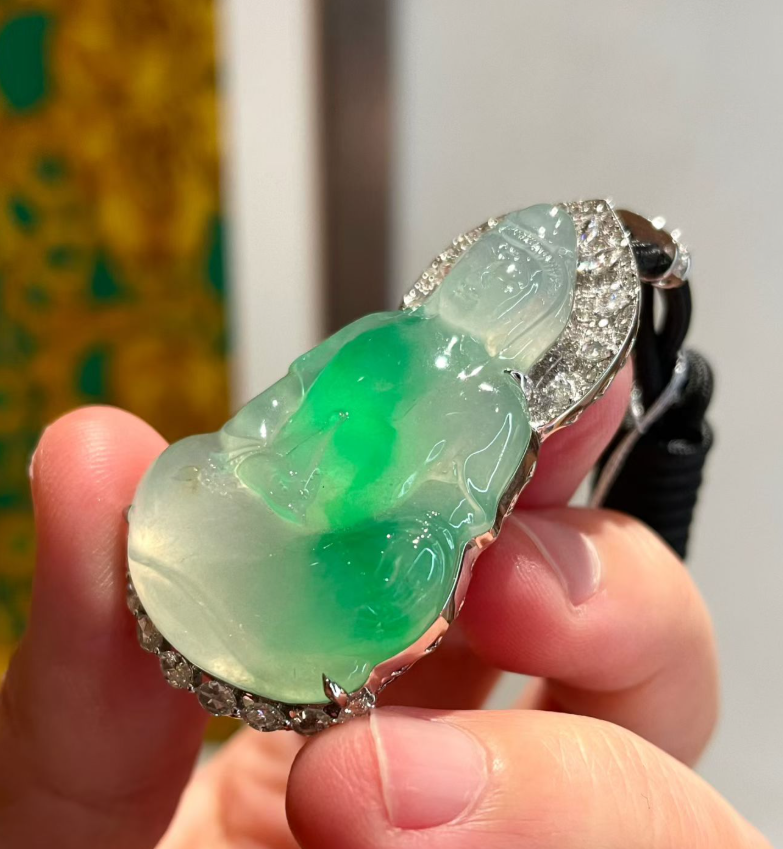 Floating Yang Green Jadeite Guanyin Pendant view 2