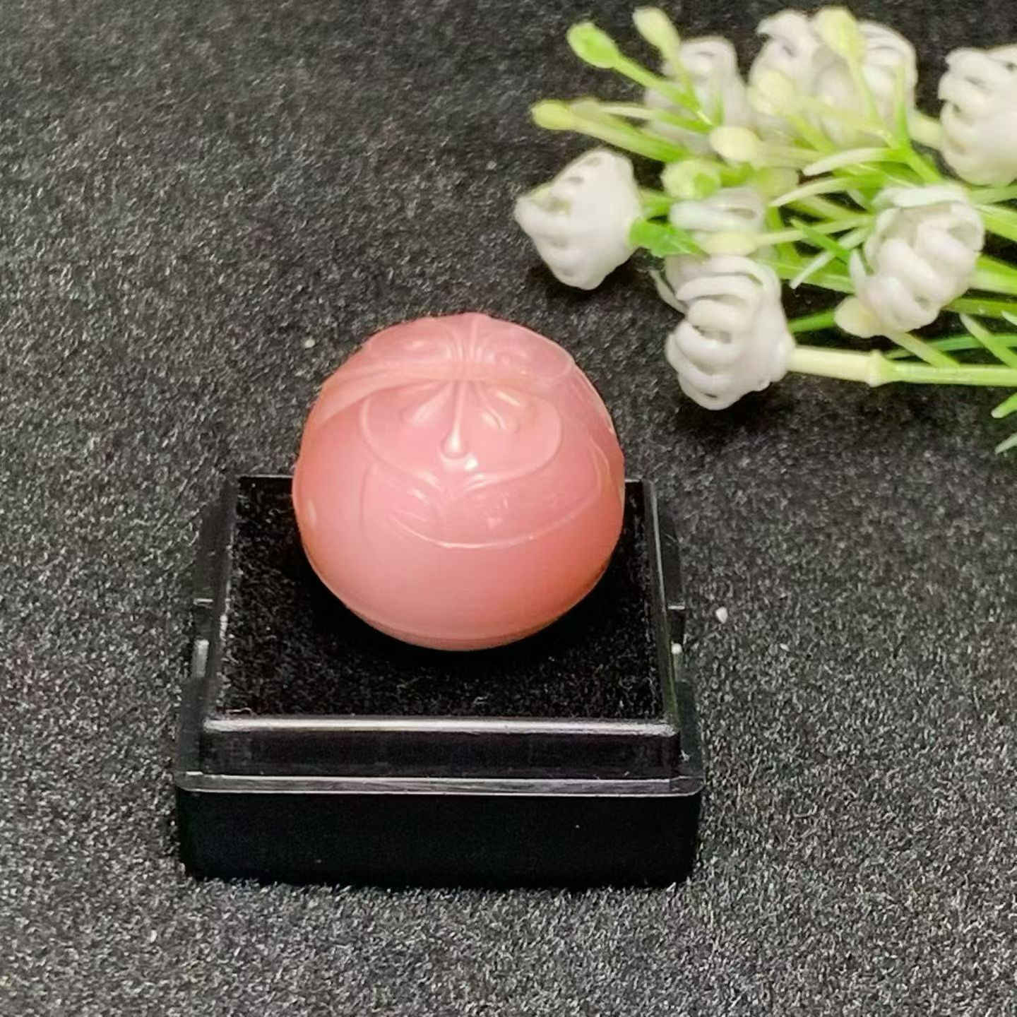 Taohua Nephrite Jade (桃花玉) Bell Bead (18mm) view 2