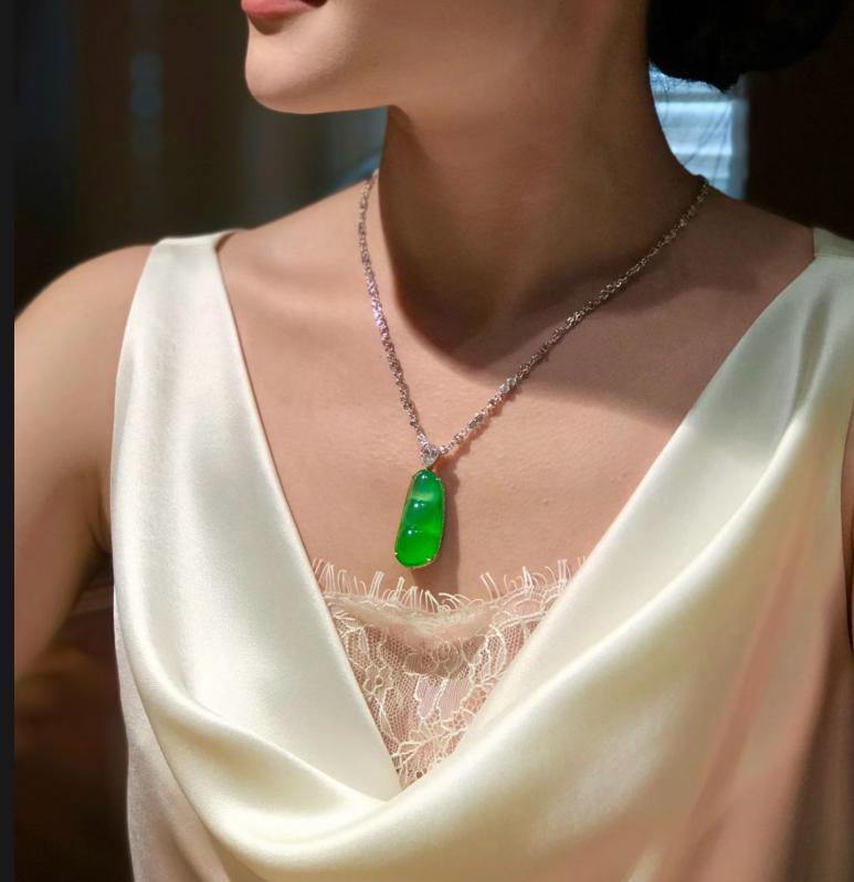 Glassy Sweet Yang Green Jadeite "Four-Season Bean" Pendant view 5