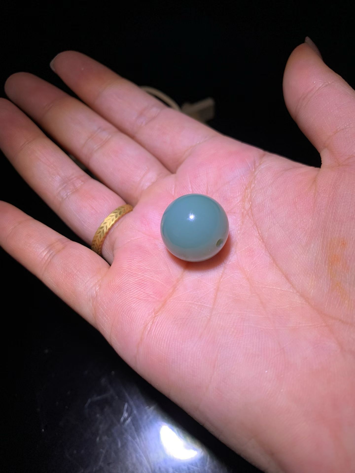 Xinjiang Shazaoqing Nephrite Collector Bead (16 mm) view 4