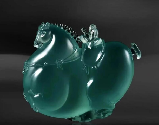 Jadeite Carving: How Craftsmanship and Symbolism Add Value