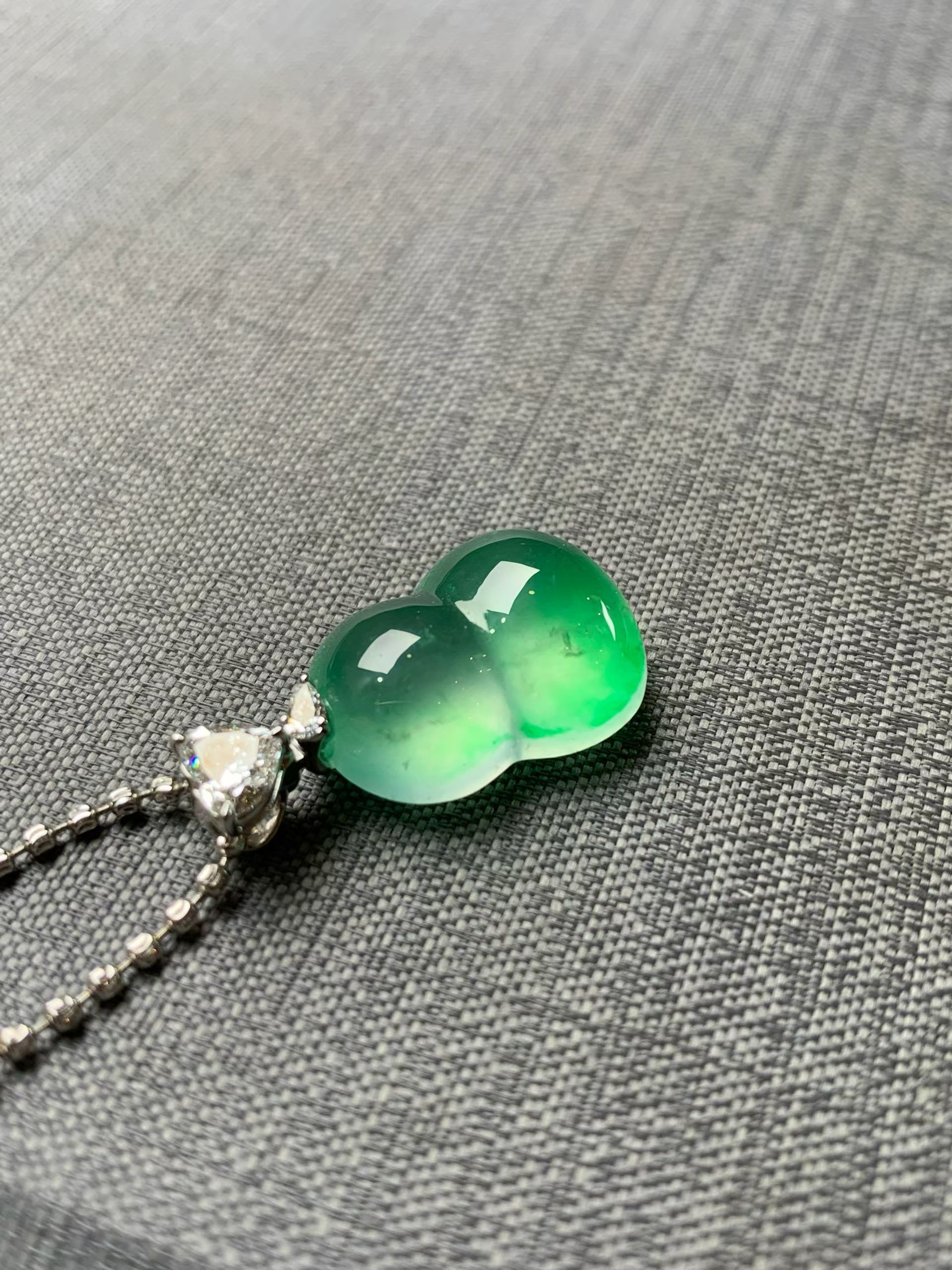 Glassy Sweet Green Jadeite Double Gourd (Hulu) Pendant