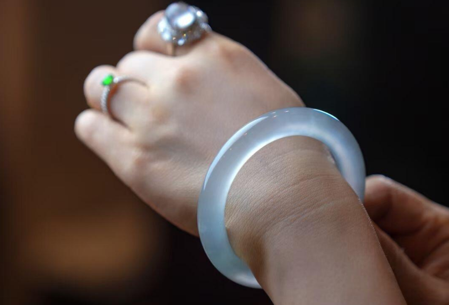 Collector's Essentials: Jadeite Bangle