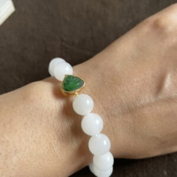 10mm White Nephrite Bead Bracelet - Image 4