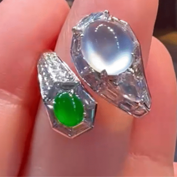 “Dual Serenity” Green and White Jadeite Ring - Image 4