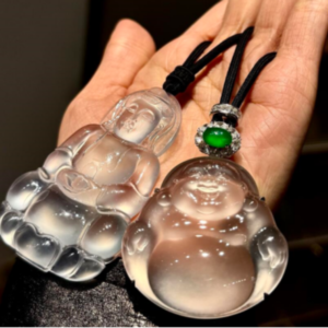 Jadeite Carving — How Craftsmanship and Symbolism Add Value (3)